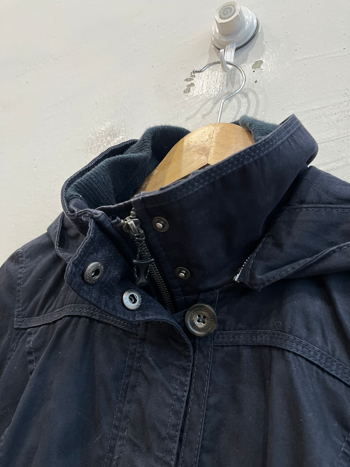 아베크롬비 하이넥 코튼 자켓 네이비 우먼즈 상품이미지3