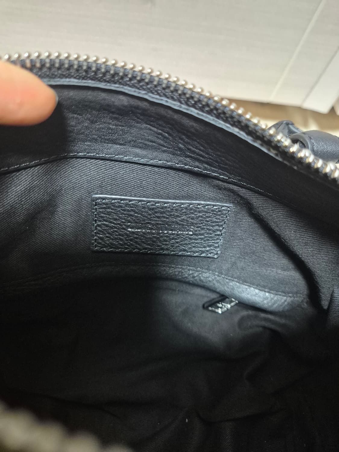 (새제품) 쟈딕앤볼테르 써니백 xs 스터드 크로스가방 상품이미지7