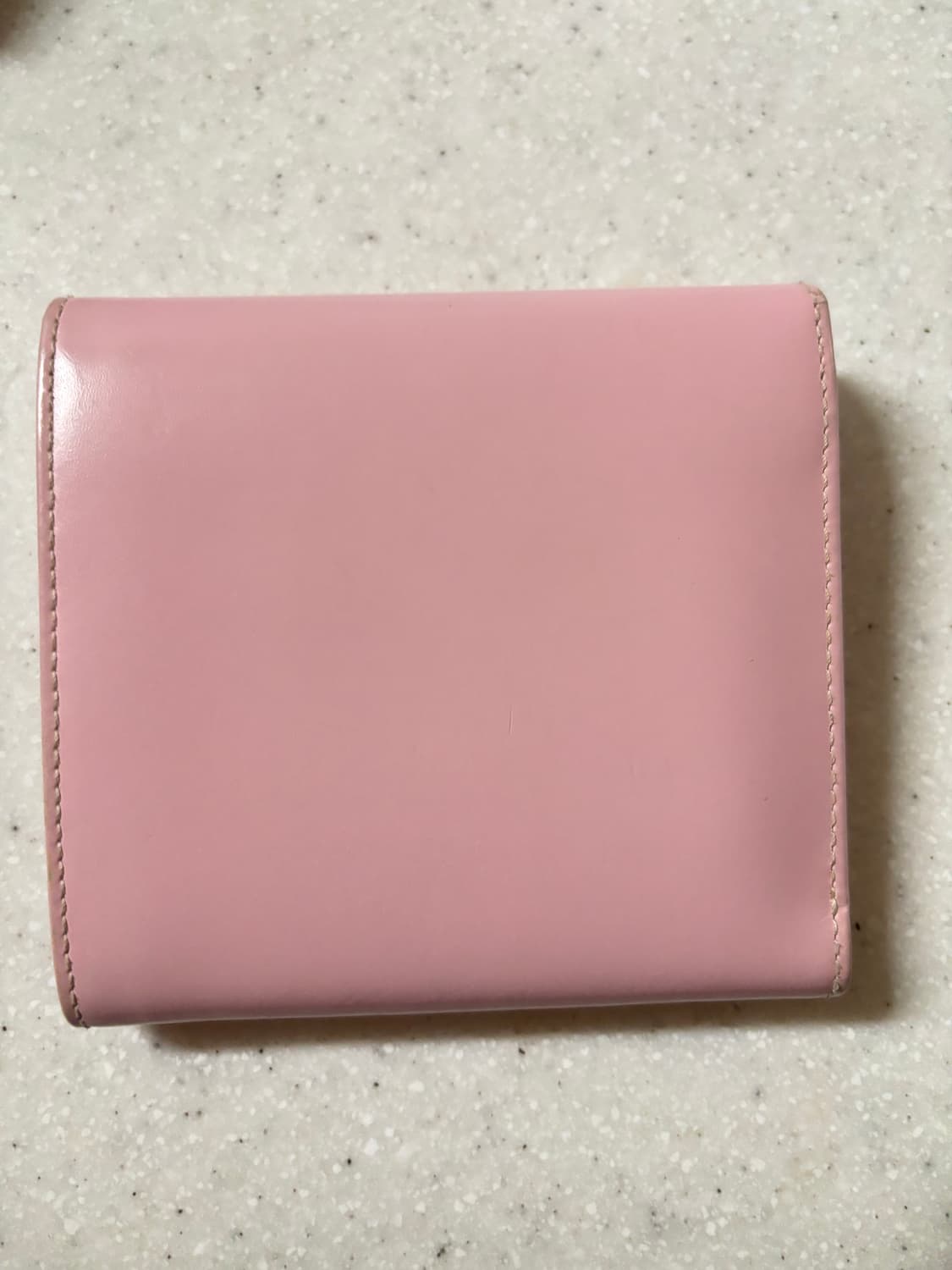 꾸레쥬 지갑 딸기우유 색상 courreges 상품이미지2