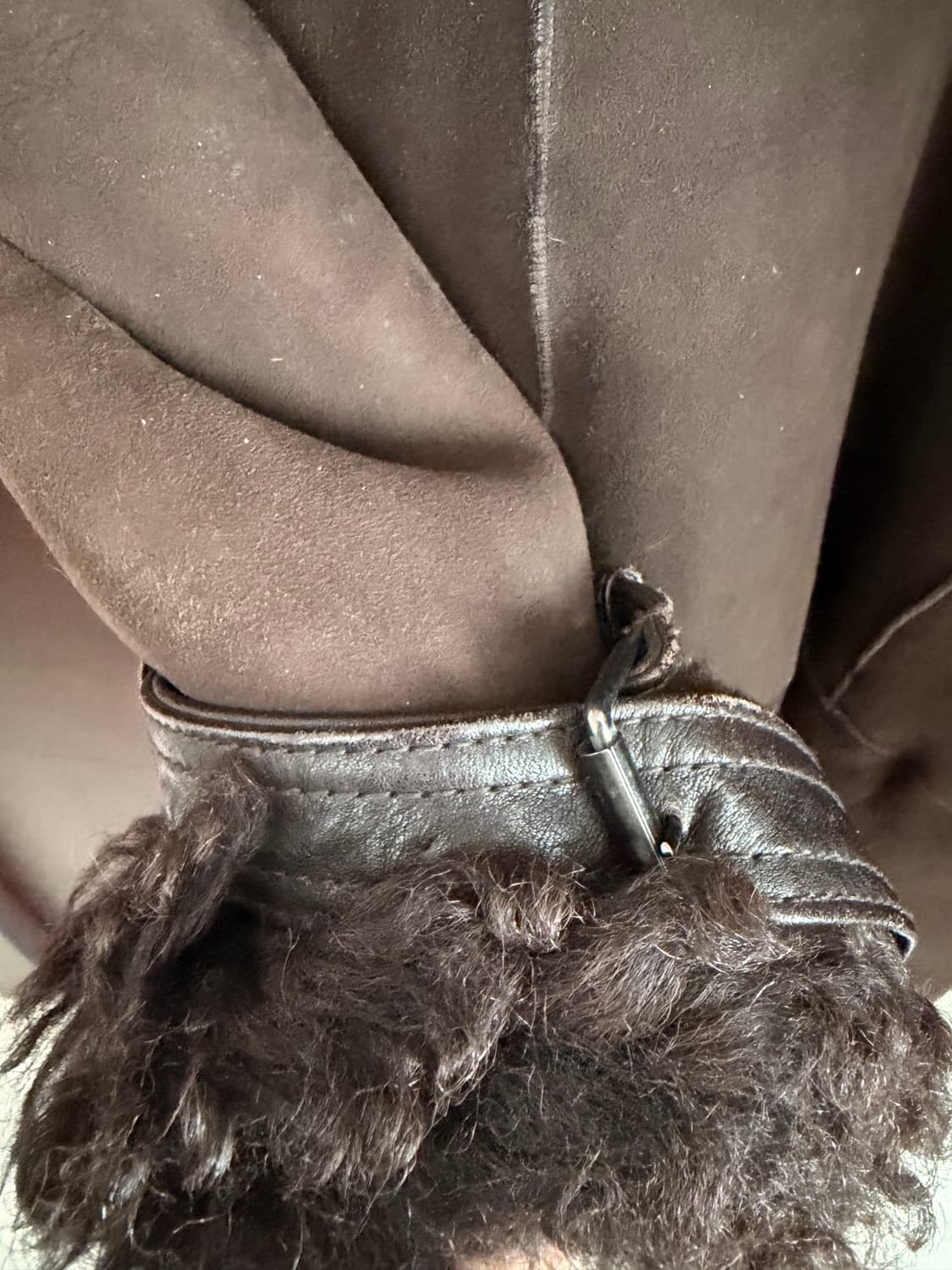 띠어리 10FW 퍼 시어링 무스탕 코트 상품이미지4