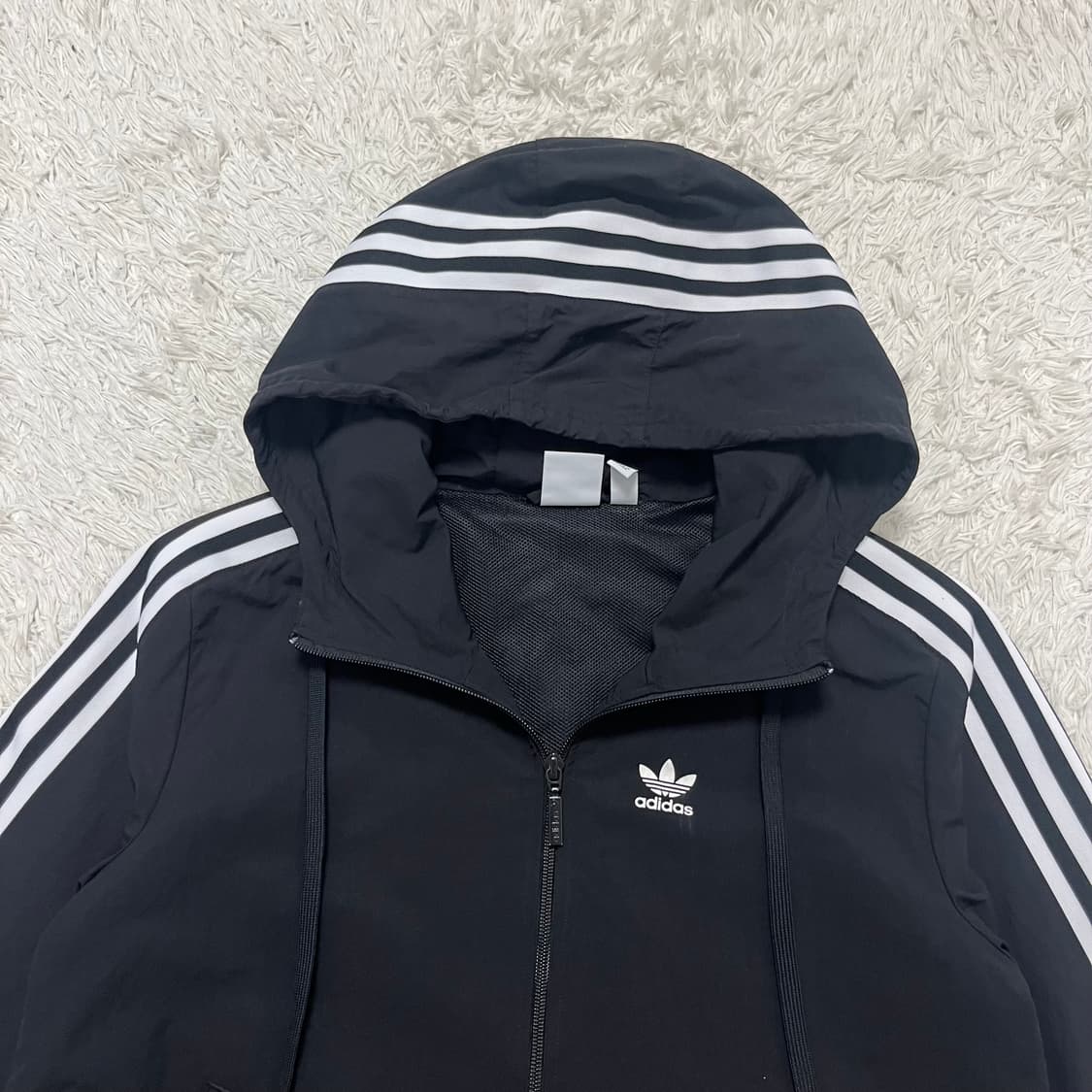 Adidas black lock-up windbreaker 상품이미지5