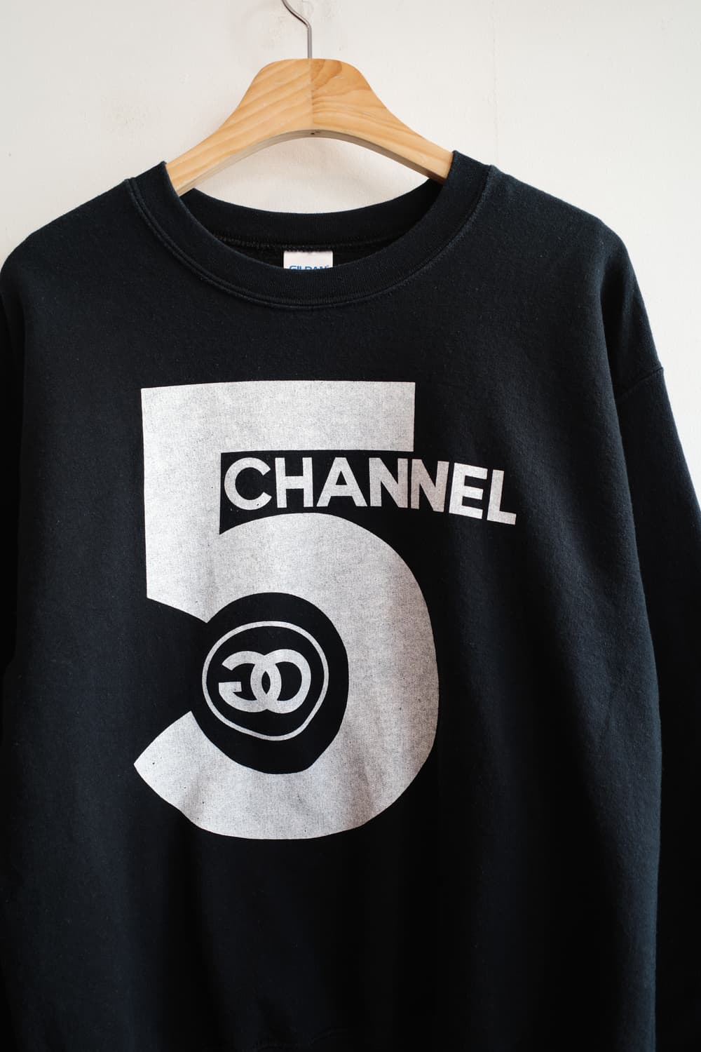 GILDAN 샤넬 부트렉 맨투맨 상품이미지2