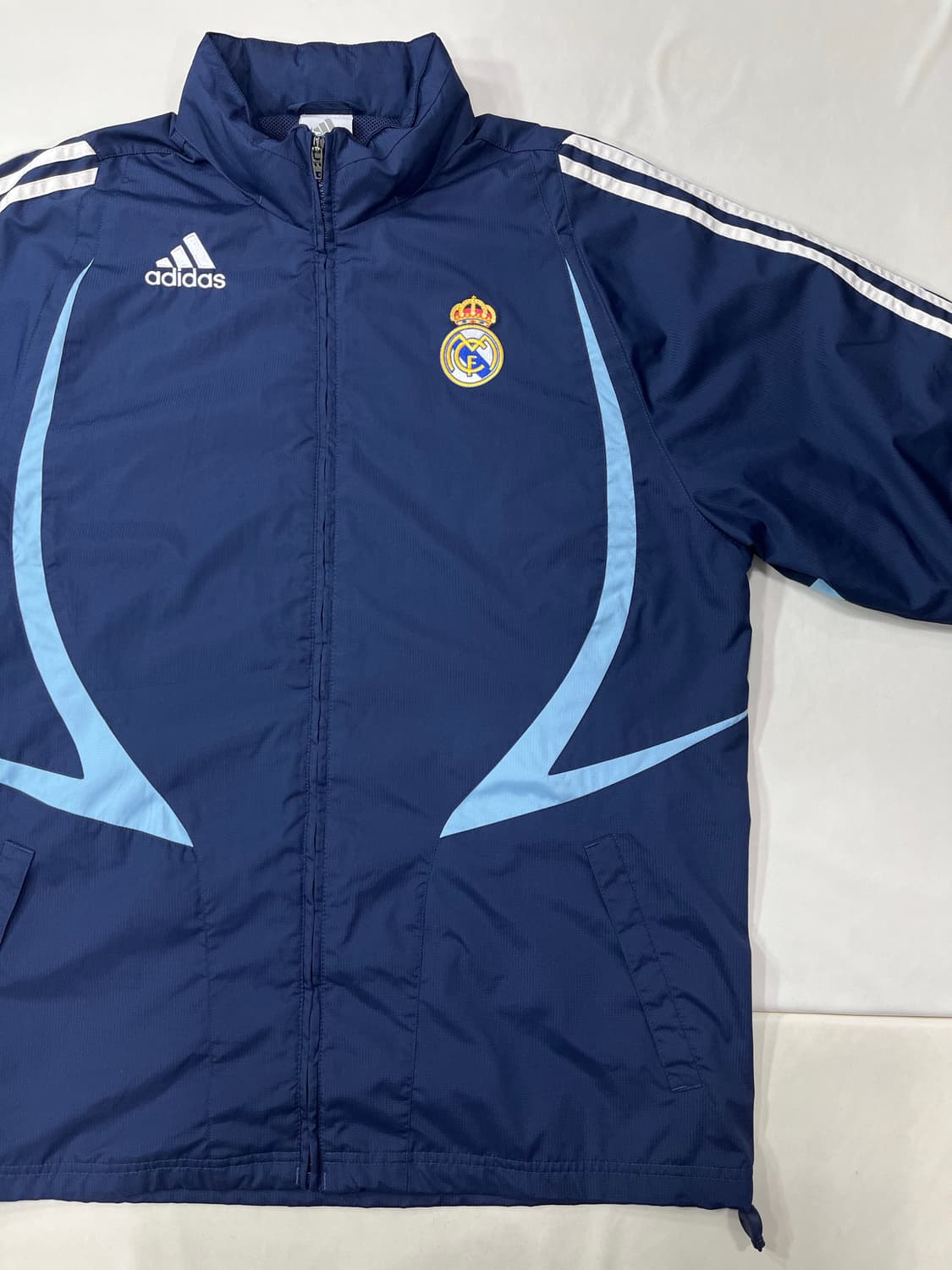아디다스 레알 마드리드 CF 우븐 자켓 상품이미지6