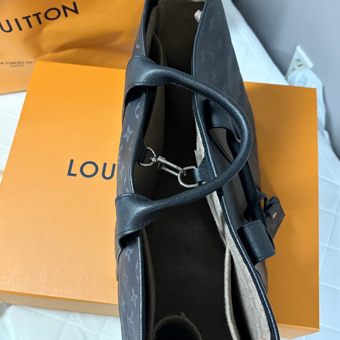 루이비통 위켄드 토트백 상품이미지7