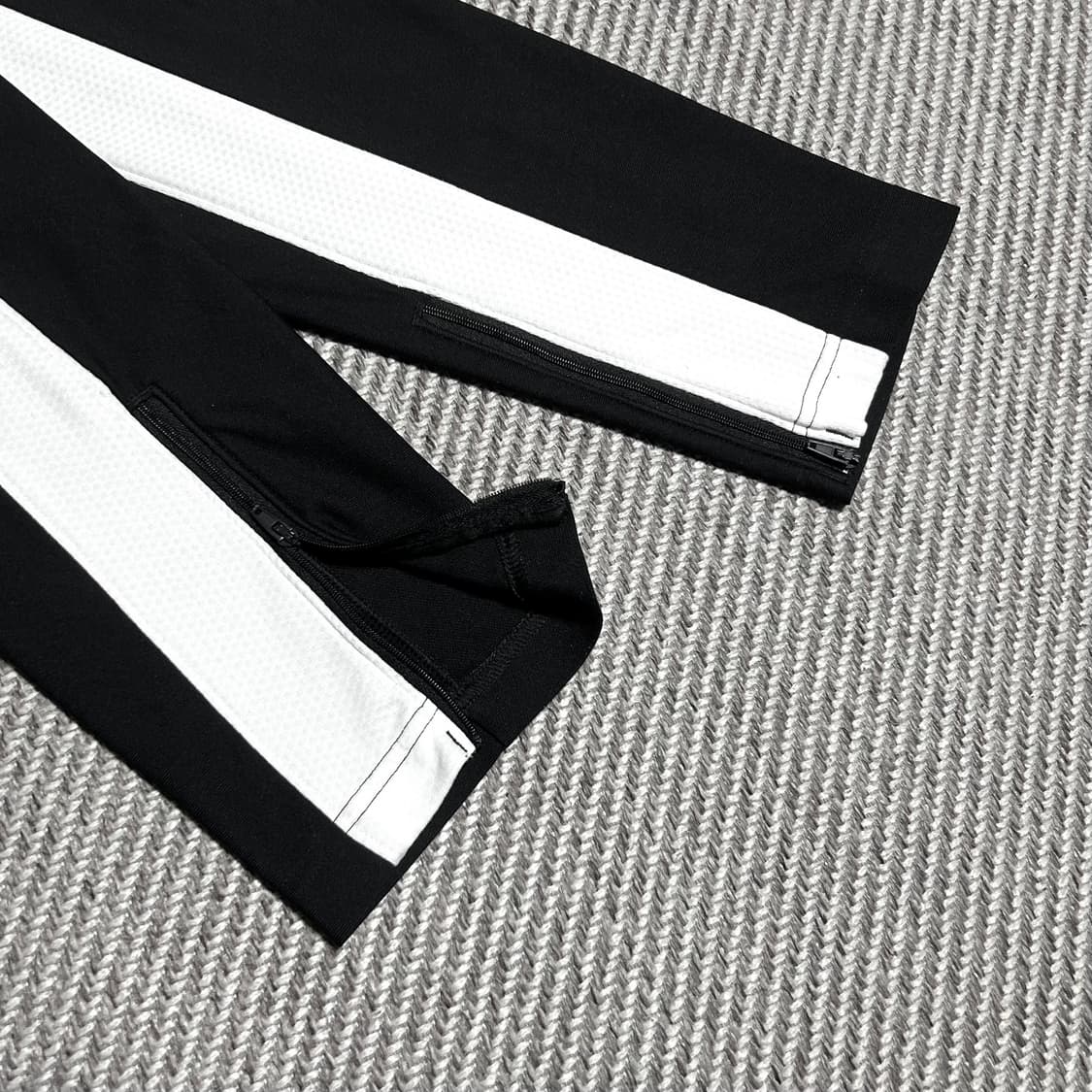 [M] Underarmour 언더아머 검/흰 트레이닝 팬츠 상품이미지4