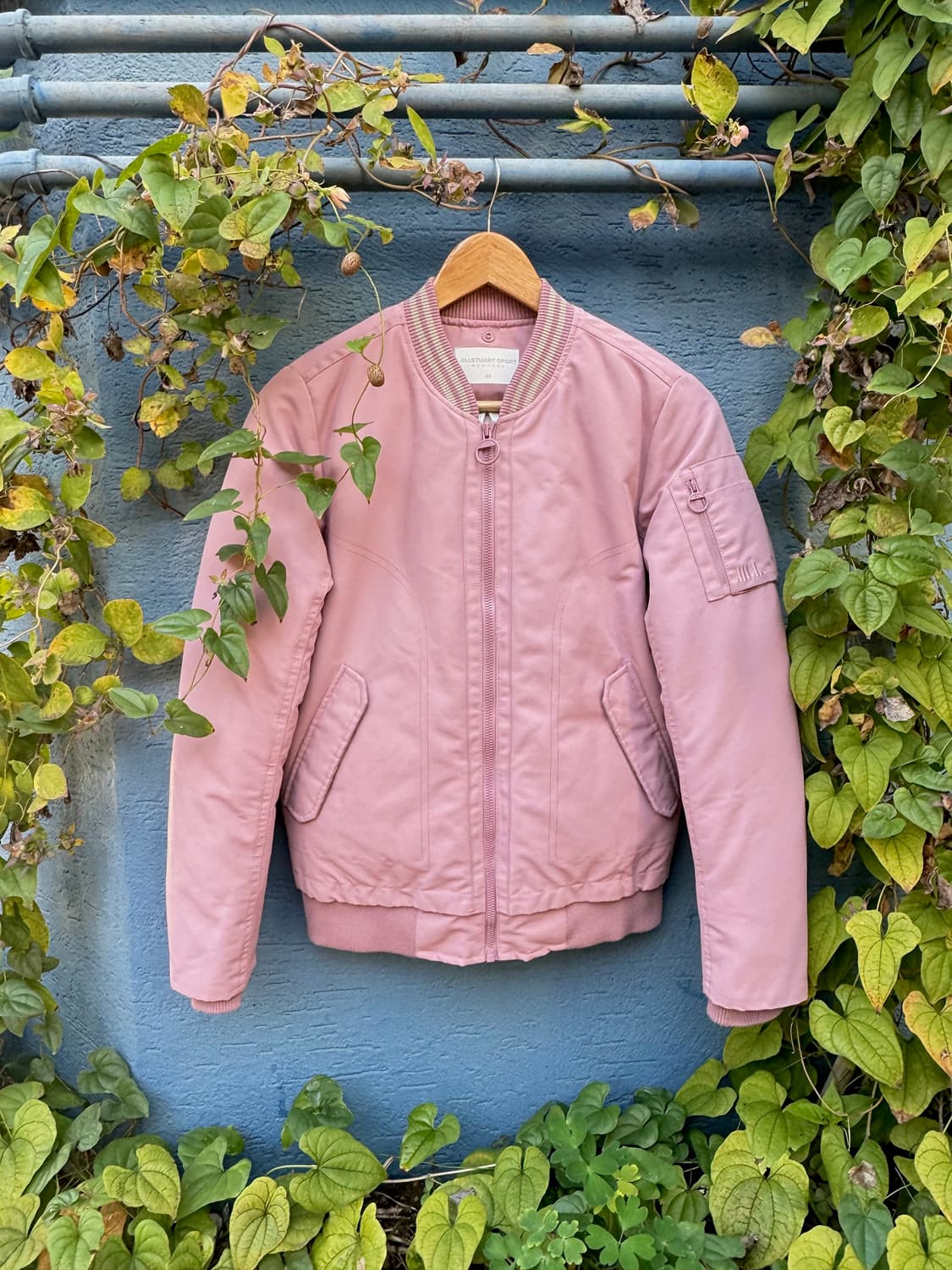 질스튜어트 뉴욕 스포츠 MA-1 패딩 상품이미지1