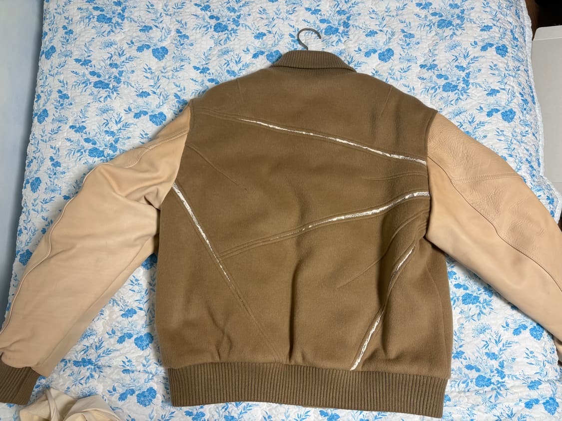 Xlim ep6 Varsity jacket 라지사이즈 판매합니다. 상품이미지2