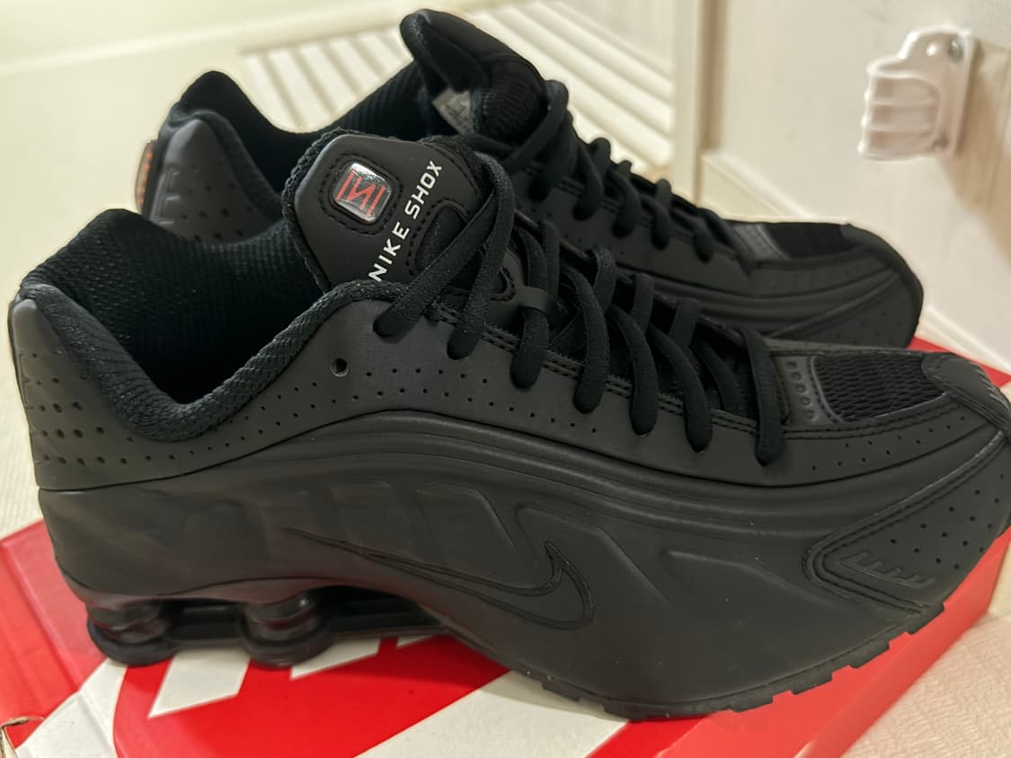 나이키샥스R4 블랙 255 상품이미지1