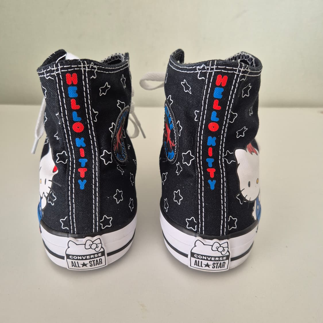 컨버스 척테일러 올스타 헬로키티 하이 250 상품이미지3