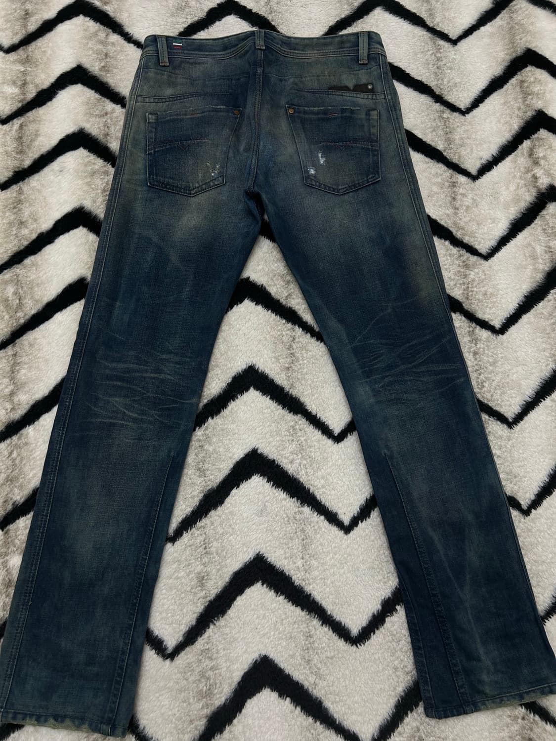 [32]디젤 Darron 데미지 워싱 데님팬츠/래귤러슬림 상품이미지2