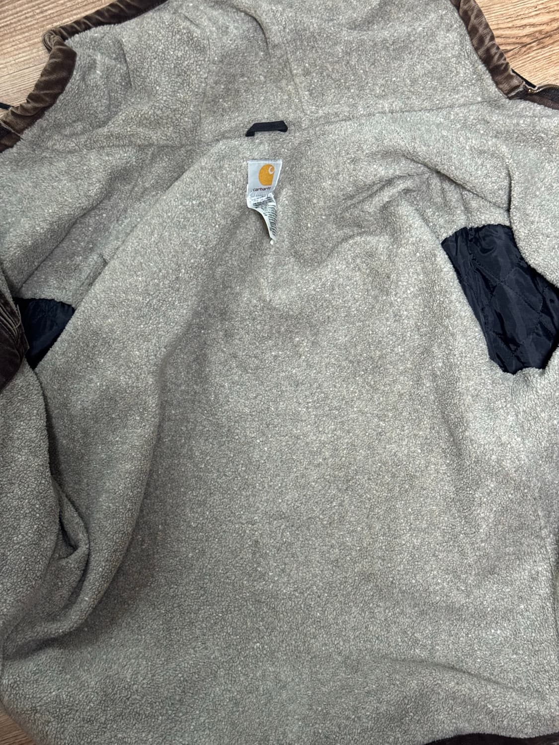 칼하트 디트로이트 후드 자켓 J141 DKB Sierra Jacket 상품이미지4