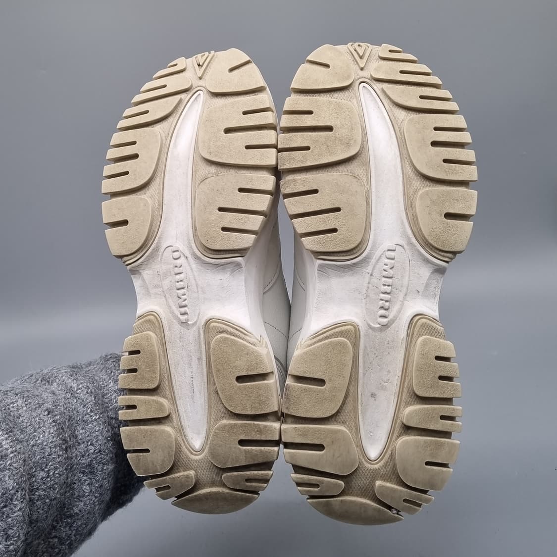 엄브로 운동화 250 상품이미지3