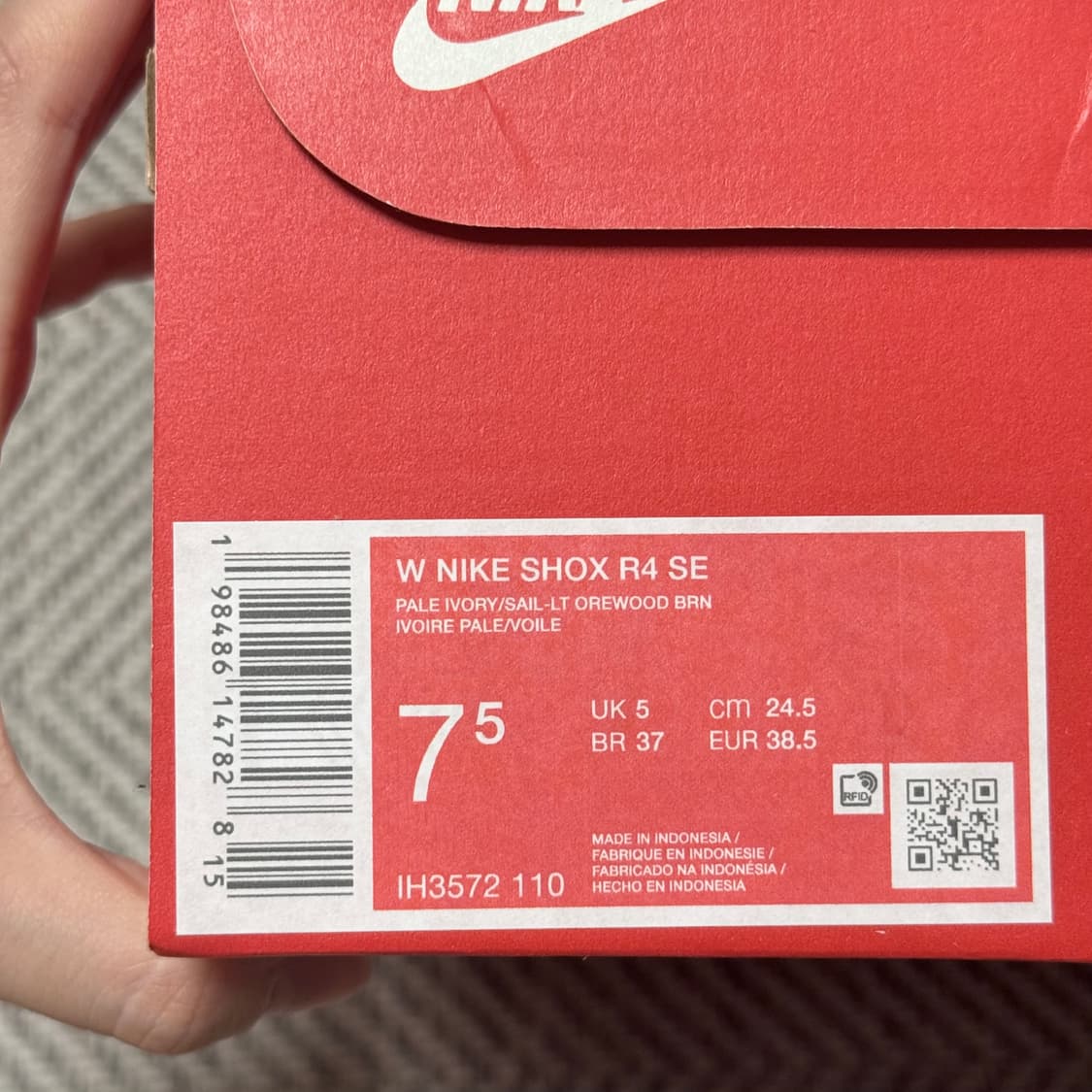 245 나이키 샥스 R4 페일 아이보리 라이트 오어우드 브라운 상품이미지5