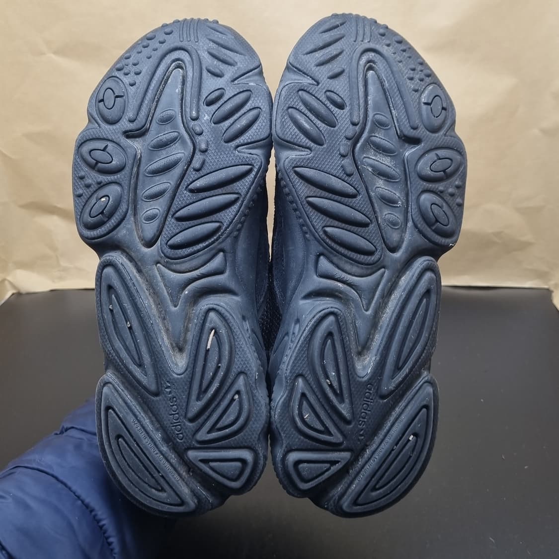 아디다스 오즈위고 올블랙 여성운동화240  상품이미지3