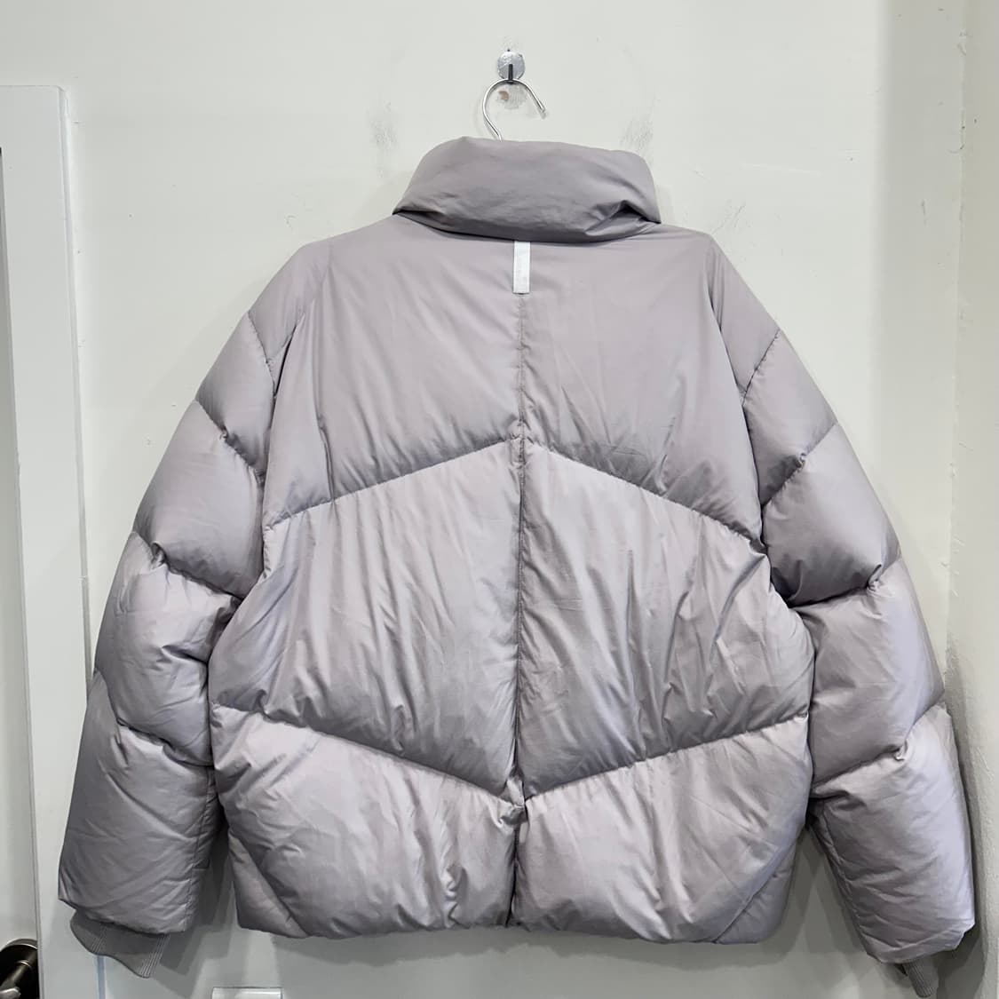 노매뉴얼 덕다운 스몰로고 숏 푸퍼 패딩 상품이미지6