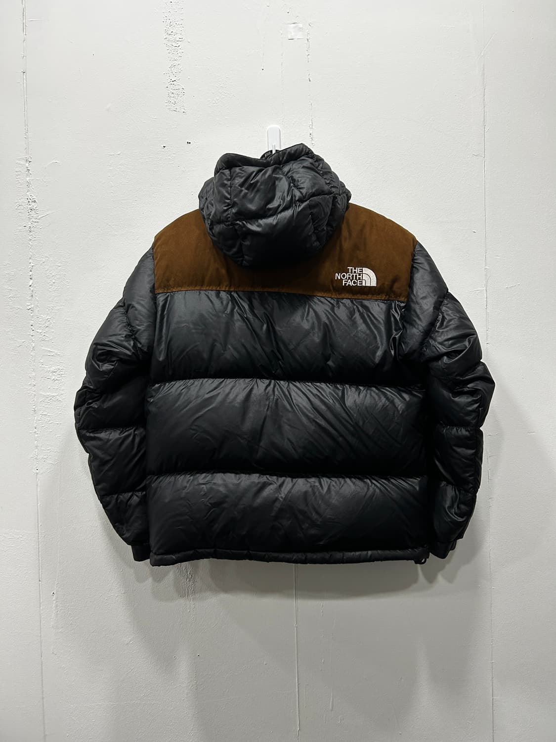 노스페이스 한정판 눕시 700LTD 구스다운 패딩 90 상품이미지2