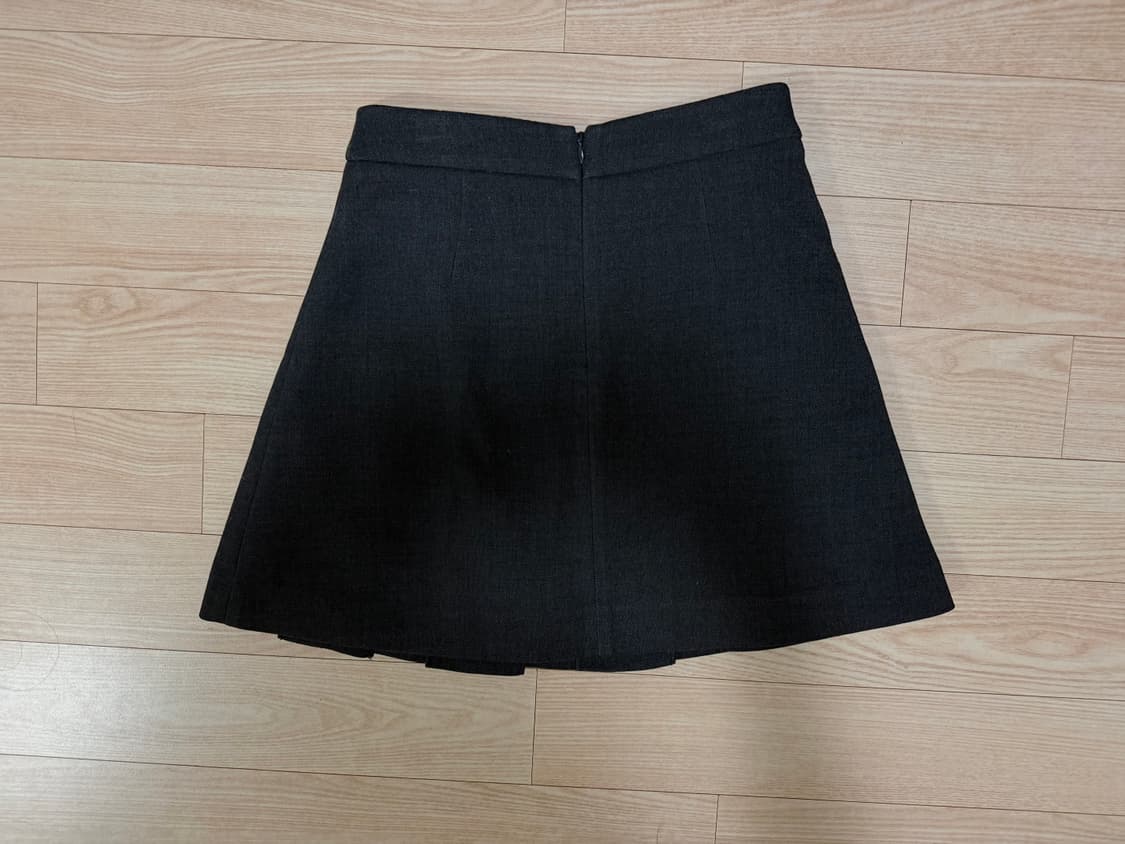 [미쏘] 플리츠 스커트 (차콜 / S) 상품이미지3