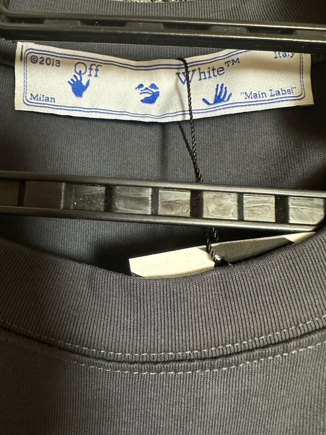 오프화이트 블랙 반팔 티셔츠 상품이미지7