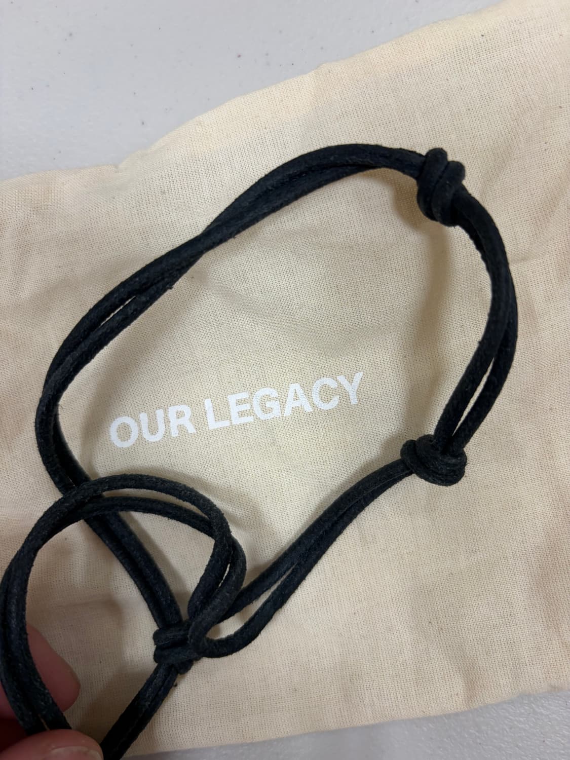 아워레가시 목걸이/네이비색상 상품이미지3