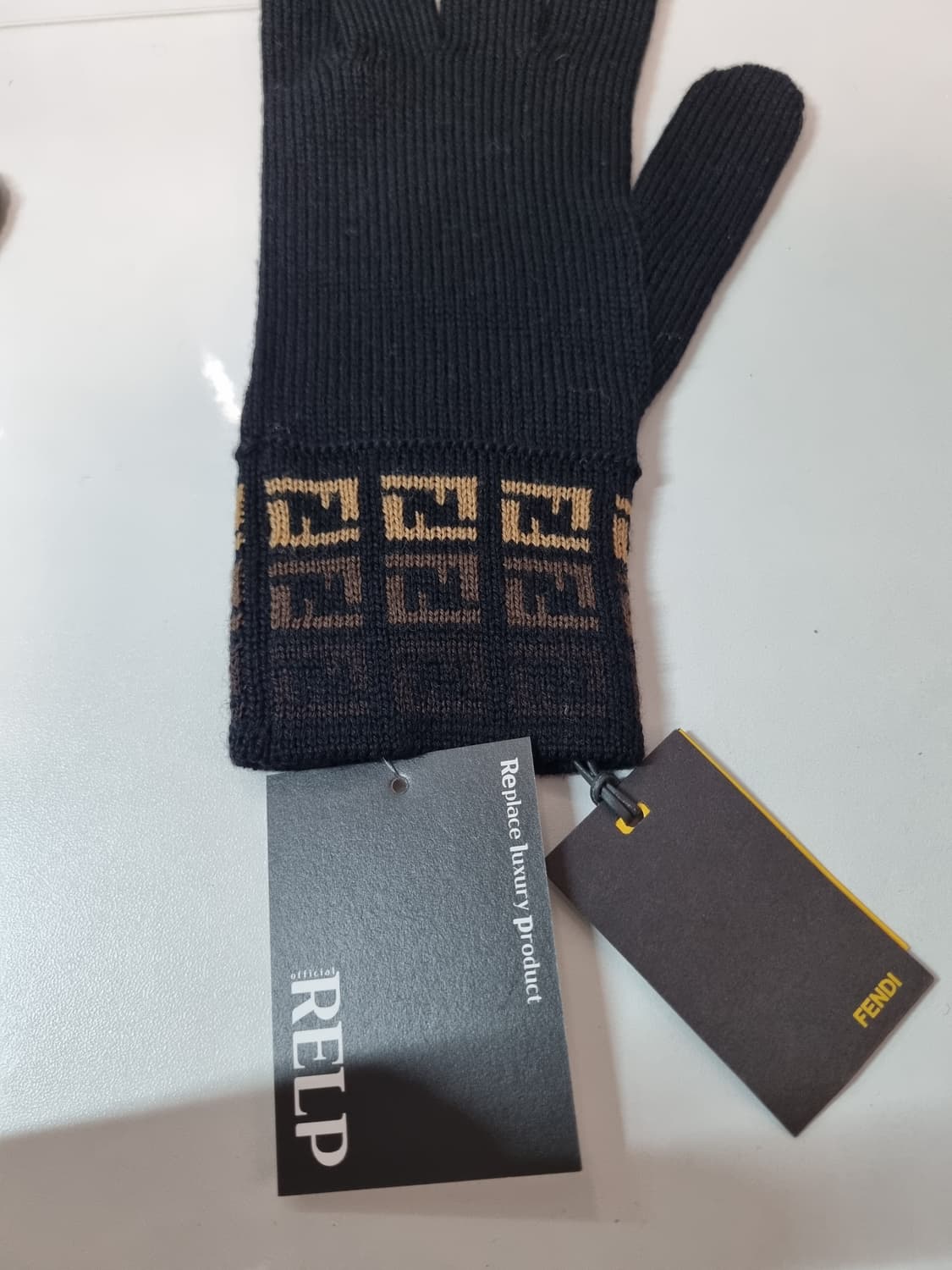 정품 펜디 장갑 상품이미지10