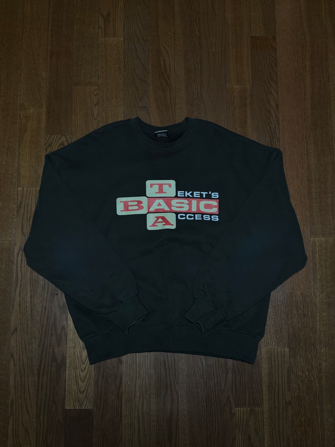 테켓 맨투맨 차콜 상품이미지2