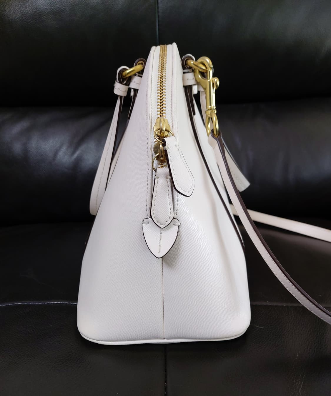 코치 페이튼 레더 코레 돔 사첼백

 상품이미지2