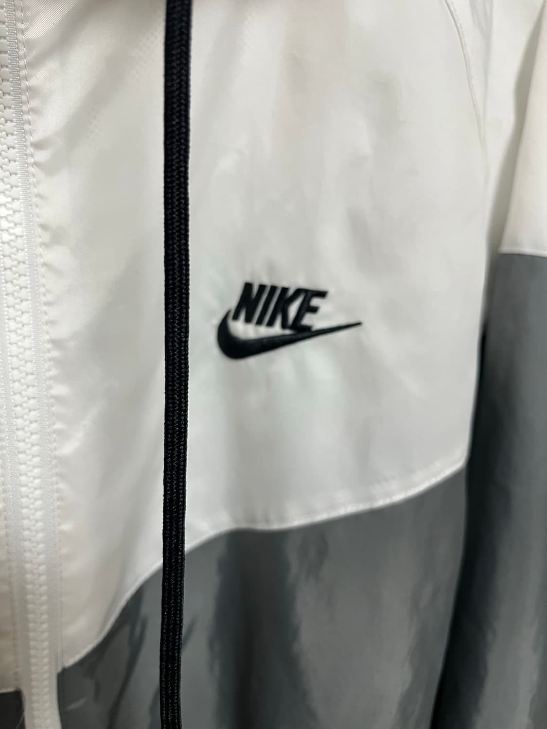 나이키  윈드러너(windrunner) 바람막이 화이트/그레이 상품이미지2