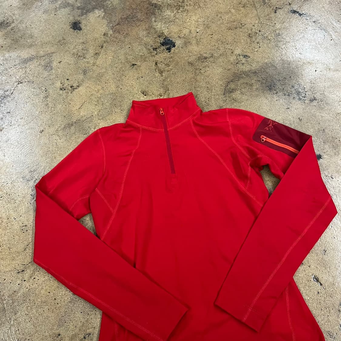 [정품/S] 아크테릭스 레드 긴팔 반집업 긴팔티셔츠 b18 상품이미지1