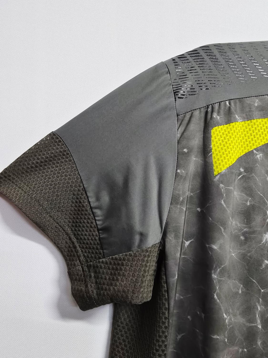 살로몬 반팔 기능성 티셔츠 그레이/형광 상품이미지3