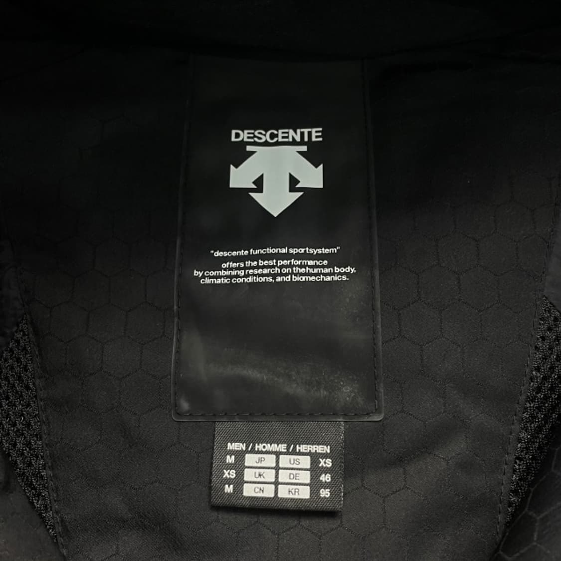 100 데상트 패딩 상품이미지3