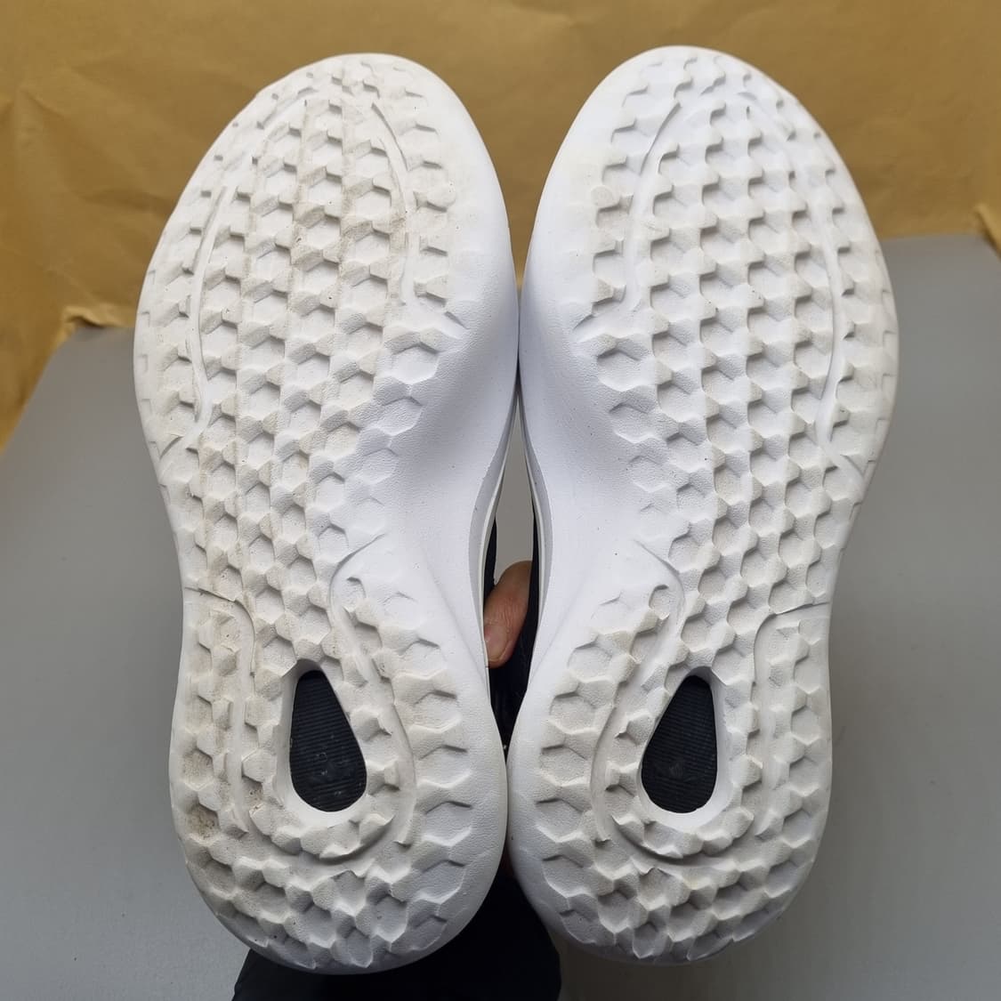 아디다스 아디폼 여성운동화240  상품이미지3