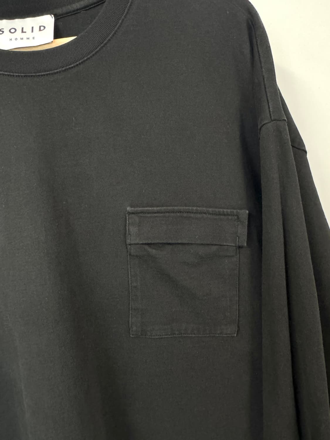 SOLID HOMME 솔리드옴므 WEATHER 그래픽 백로고 긴팔티셔츠  상품이미지3