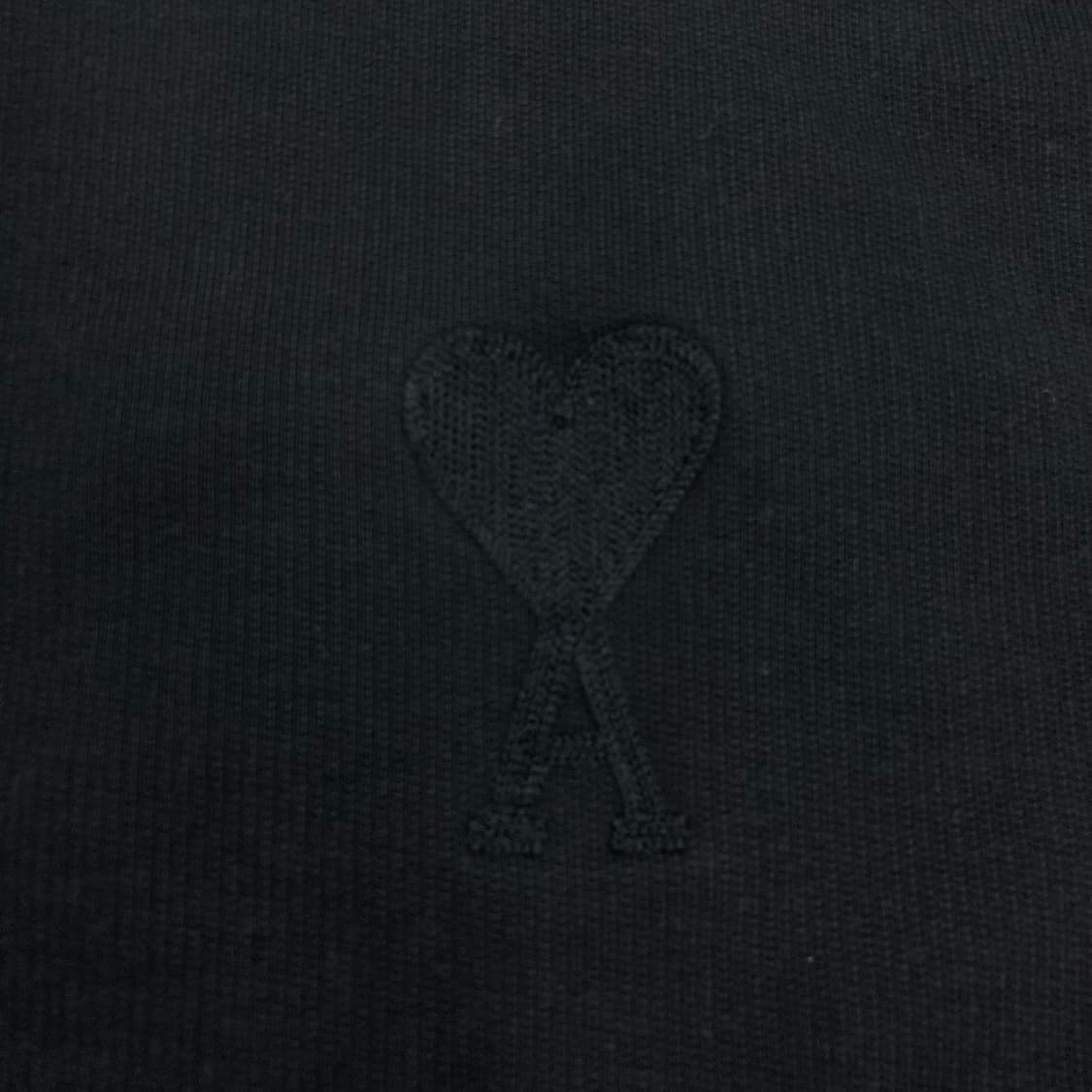 아미 블랙 컬러 하트 로고 맨투맨 상품이미지2