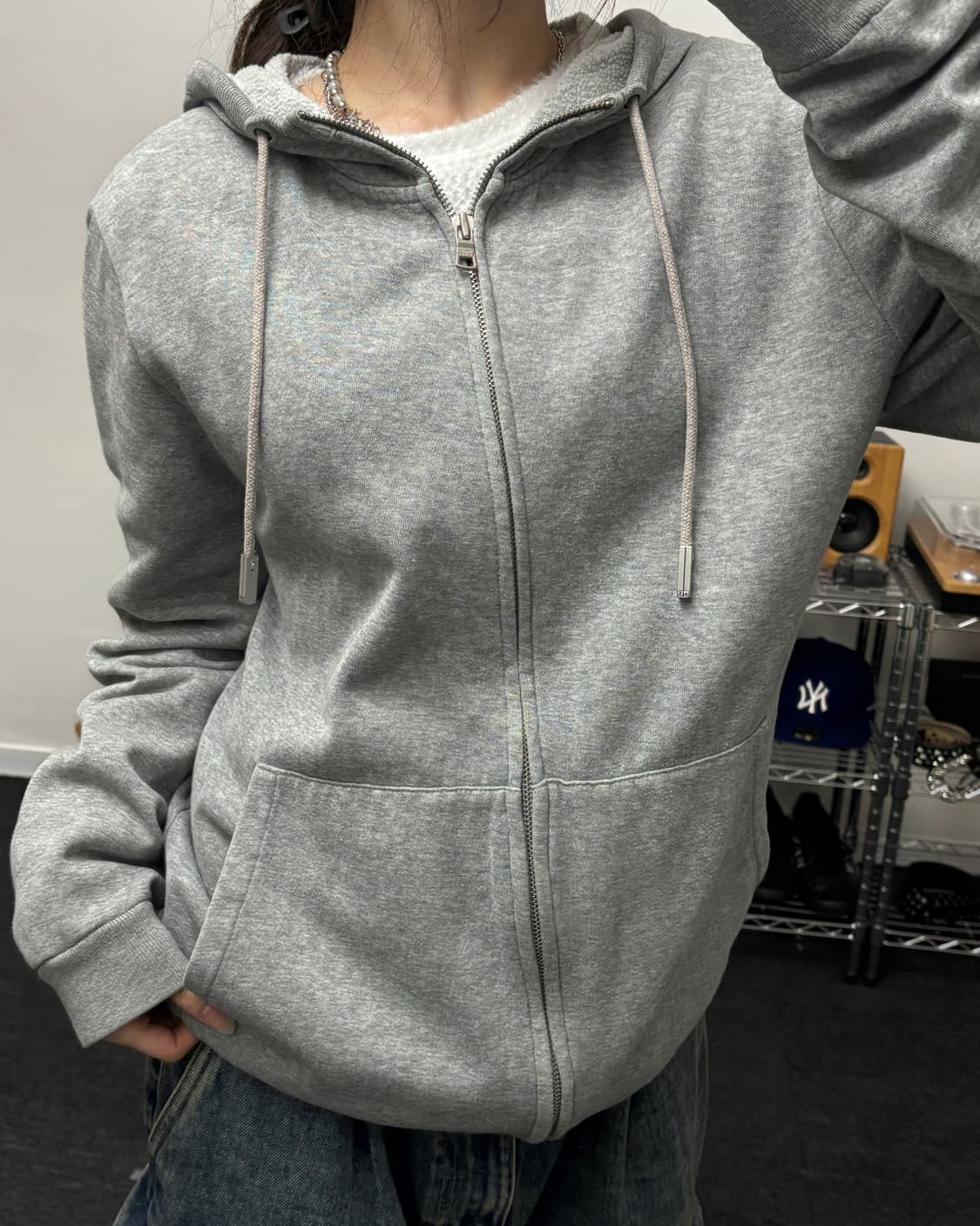 알마니 익스체인지 백로고 그레이 후드집업 상품이미지2