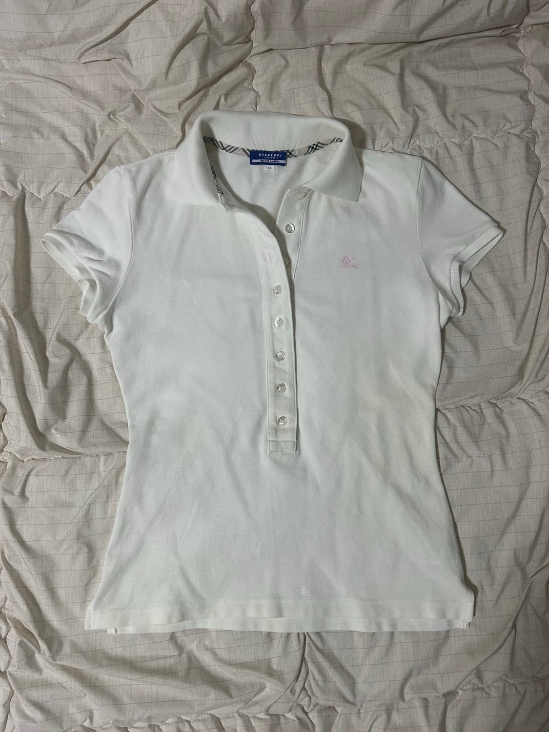 유일매물 버버리 블루라벨 흰핑 카라티 상품이미지2