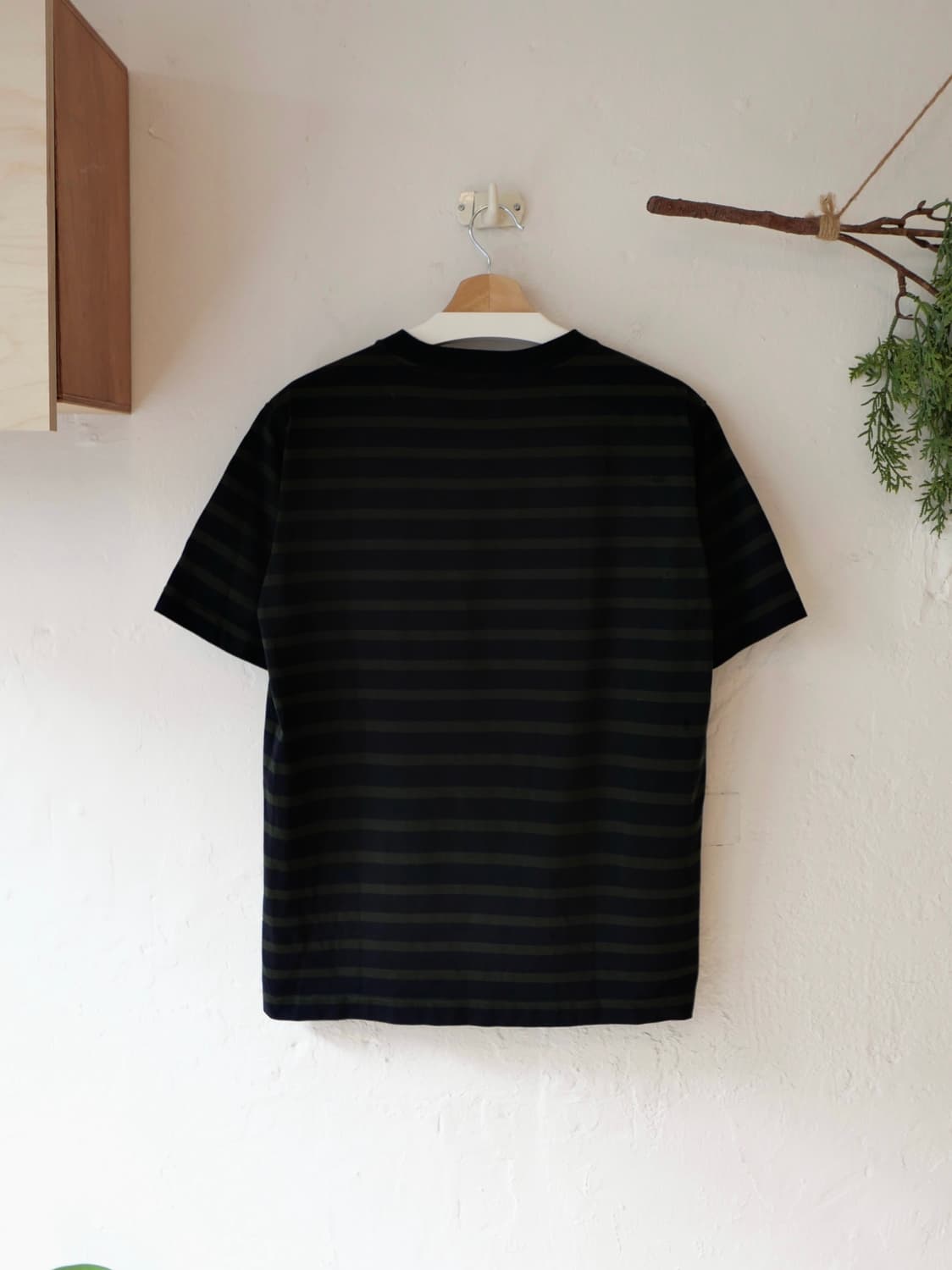 코모리 스트라이프 반팔 티셔츠 상품이미지3