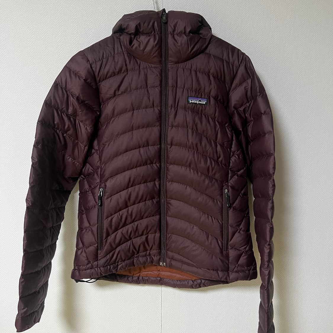 파타고니아 여성 후디 구스다운 경량 패딩 xs 상품이미지1