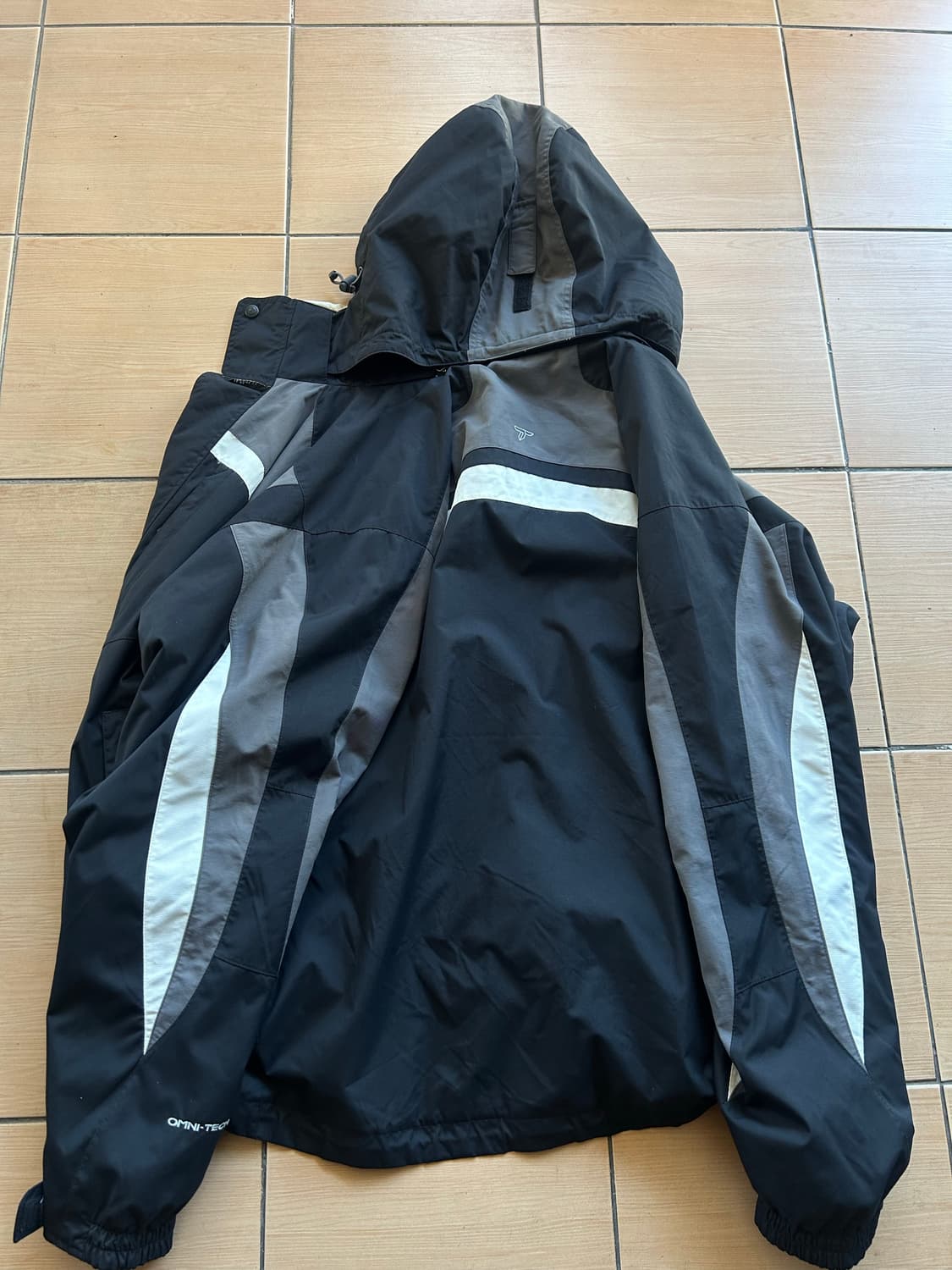 컬럼비아 티타늄 고어텍스 바람막이2XL 상품이미지8