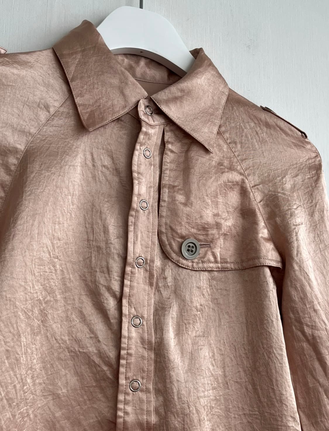 deep sweet easy 19 로즈 새틴 셔츠 상품이미지6