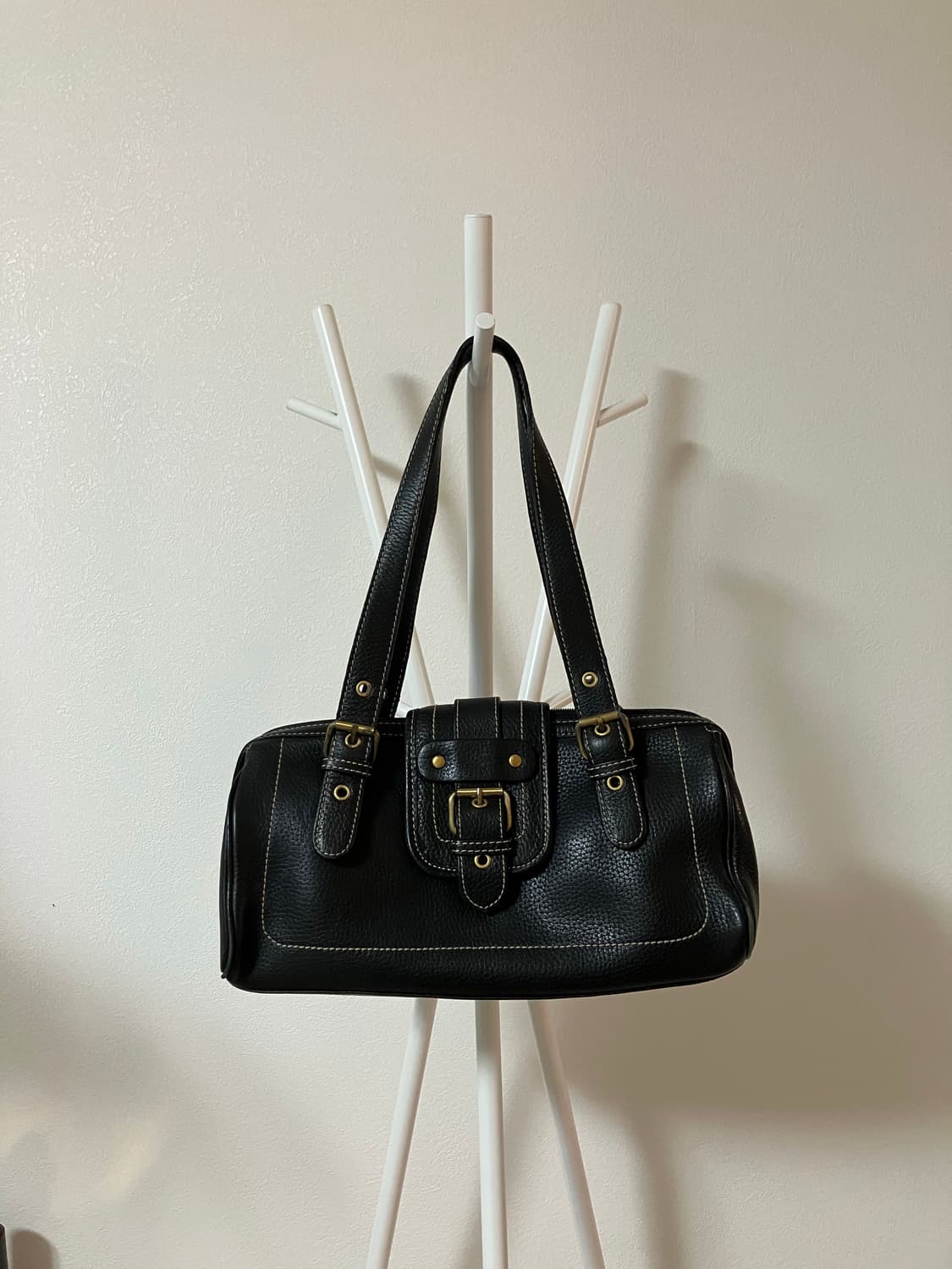 앤클라인 블랙 가죽 버클 숄더백 y2k 호보백 상품이미지1