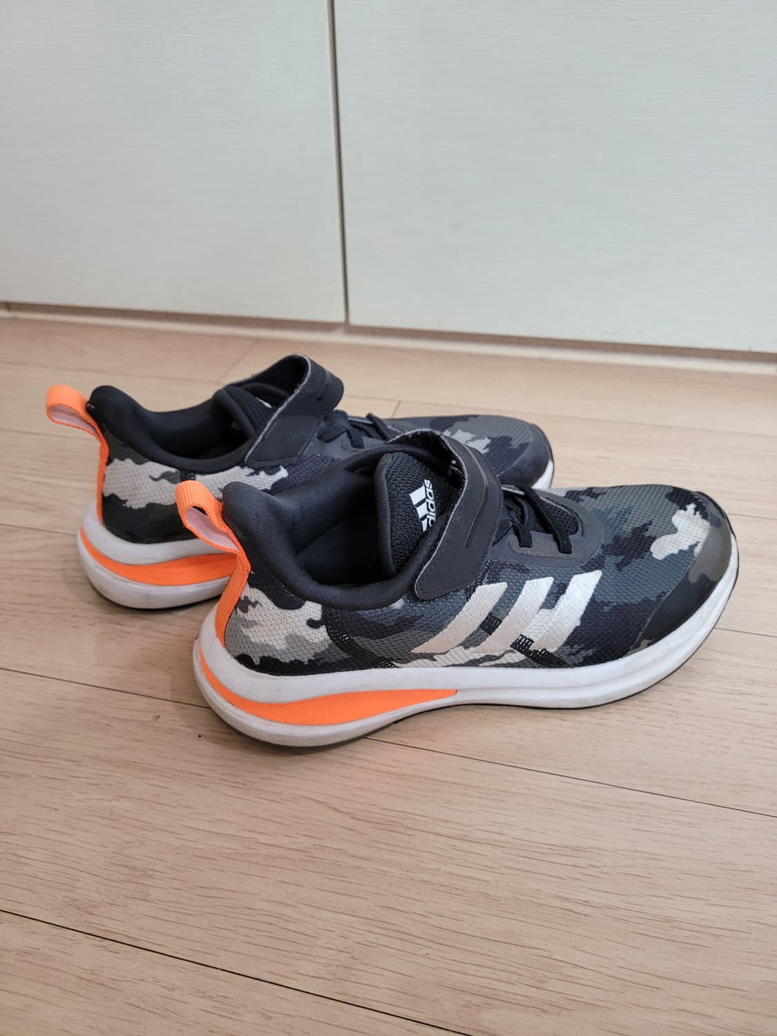 아디다스 Adidas 아동 운동화 215 블랙 상품이미지3