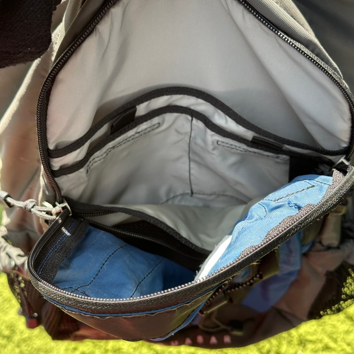 노스페이스 퀘사르 백팩 그레이 블루 OS(30L) 상품이미지6