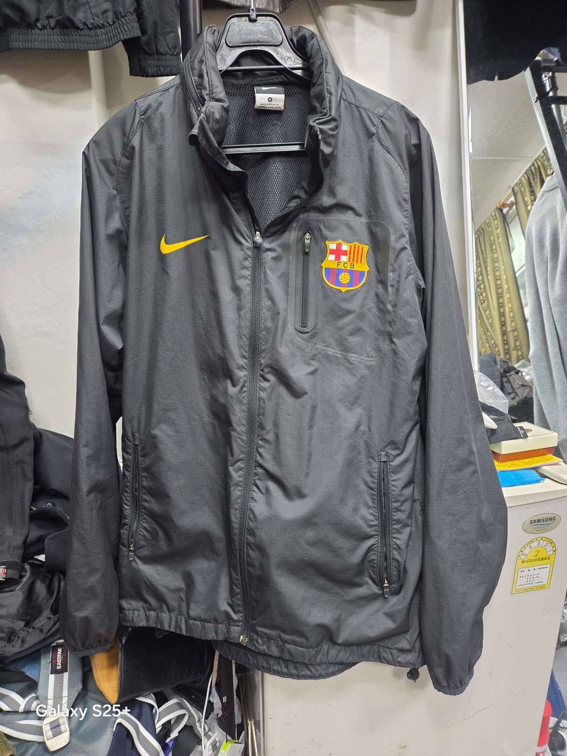 나이키   FC  바로셀로나  바람막이 상품이미지1