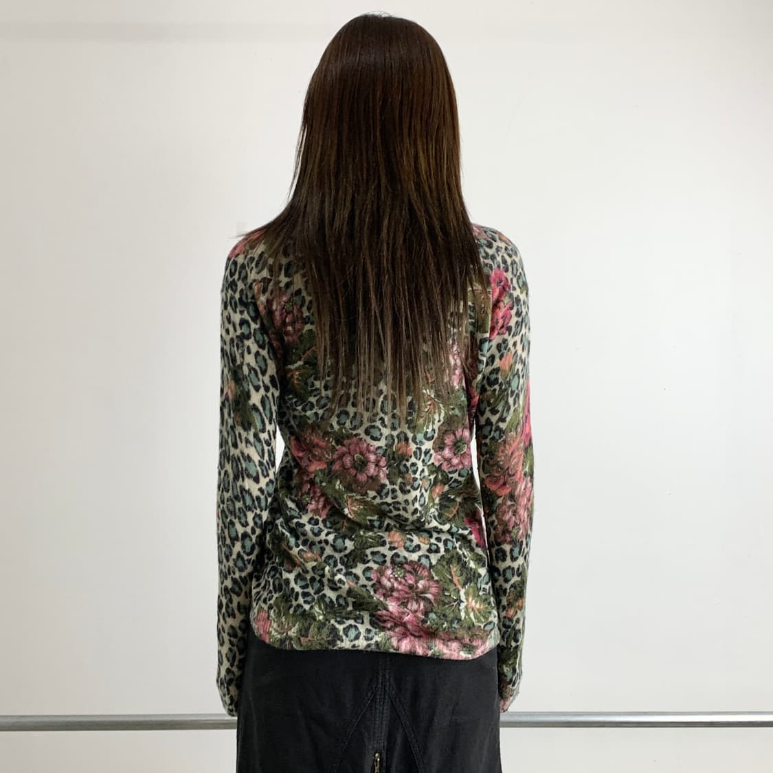 겐조 레오파드 플라워 패턴 알파카 브이넥 니트 상품이미지7