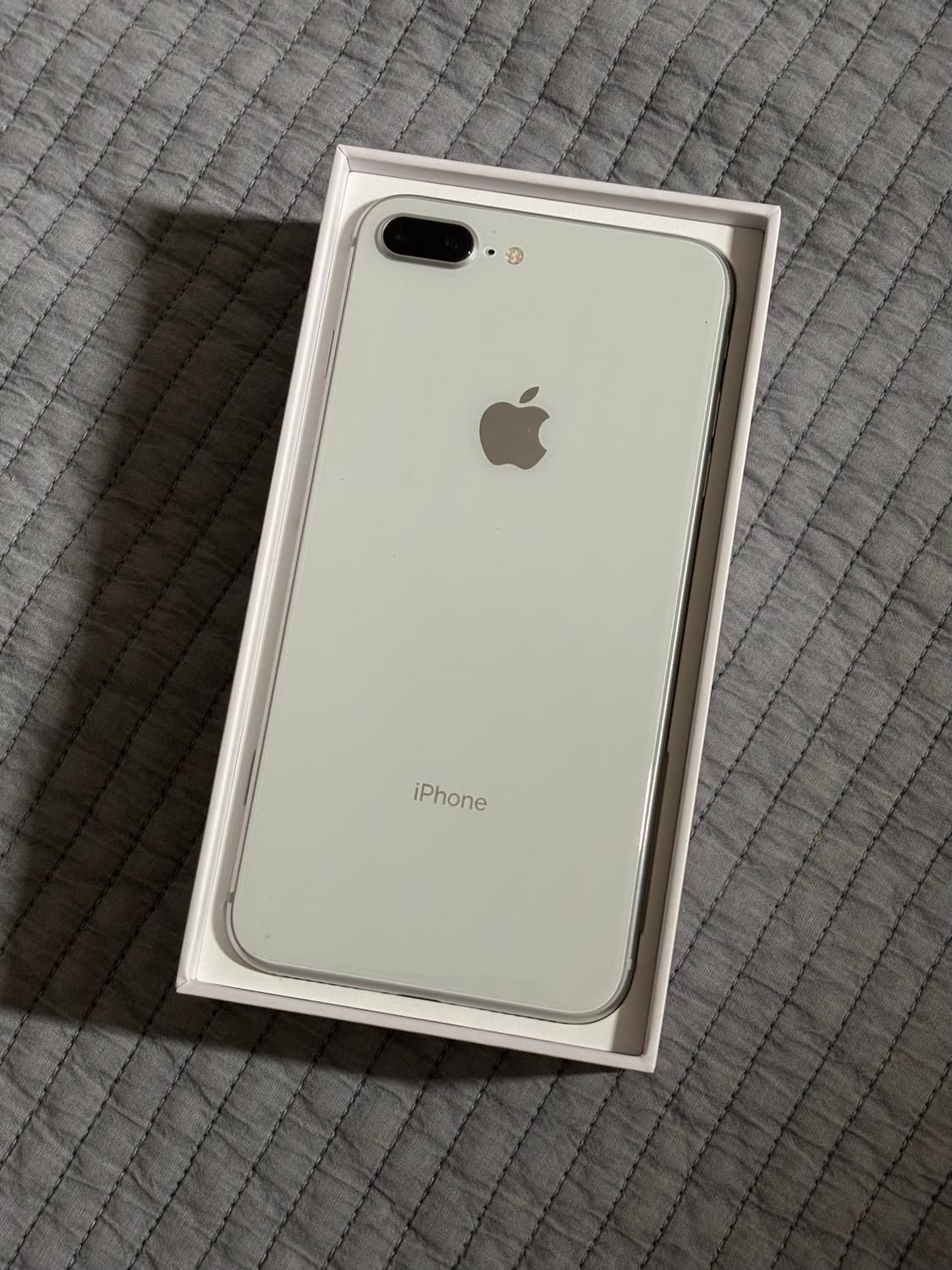 아이폰8 플러스 S급 상품이미지1