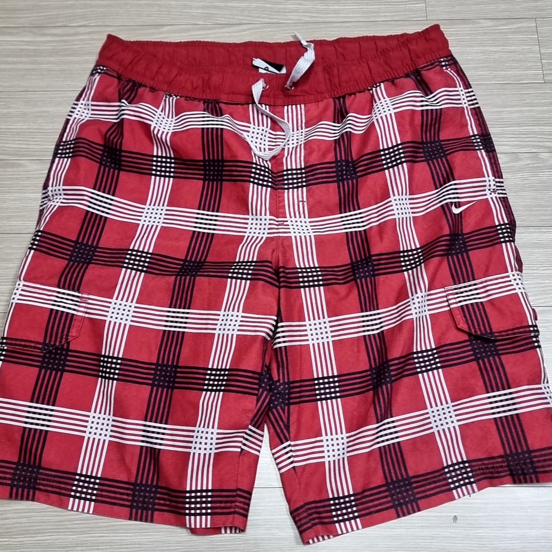 나이키 레드 체크 반바지 비치웨어(실측) 상품이미지1