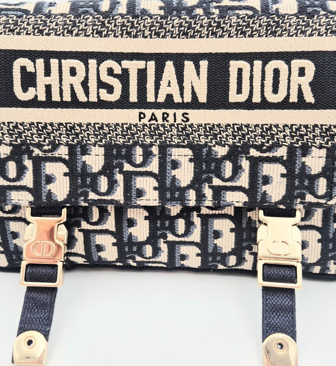 디올 오블리크 블루 캠프백 스몰 숄더백 M1241ORIW 상품이미지9