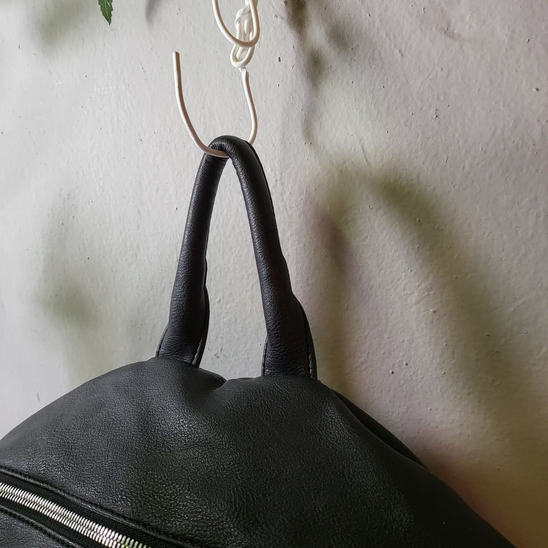 스텐다드 서밋 페이크 레더 백팩 상품이미지5