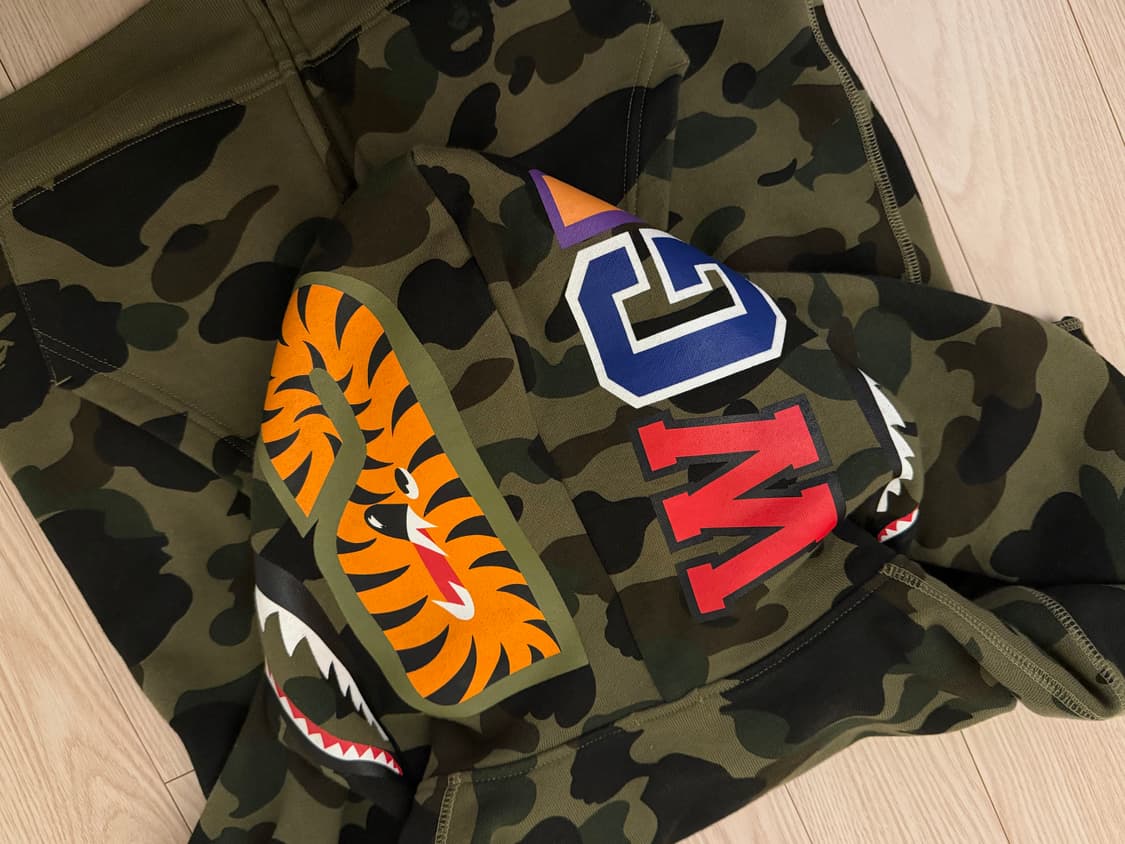 베이프 키즈 카모 샤크 후드집업 상품이미지3