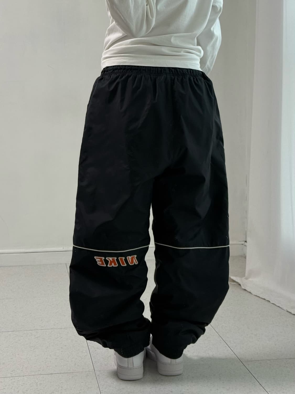 나이키 누빔 조거 팬츠 상품이미지4